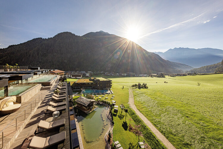 Alpine Luxury Spa Resort Schwarzenstein****S, Luttach